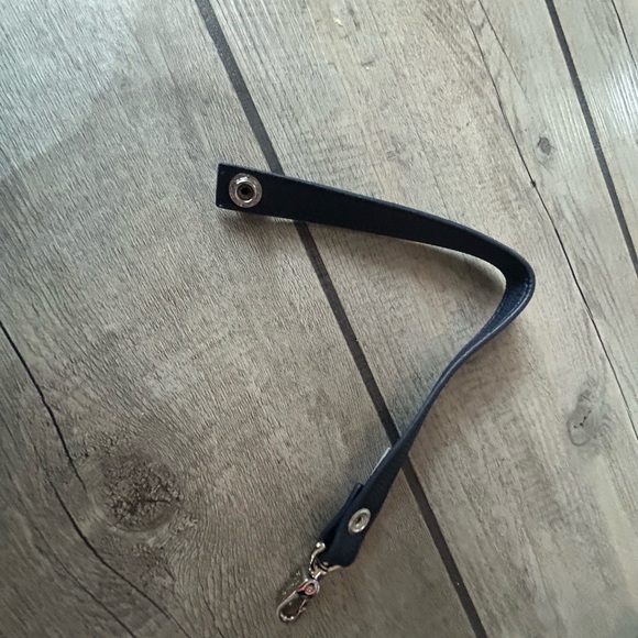 Thirty one navy strap - Picture 3 of 3